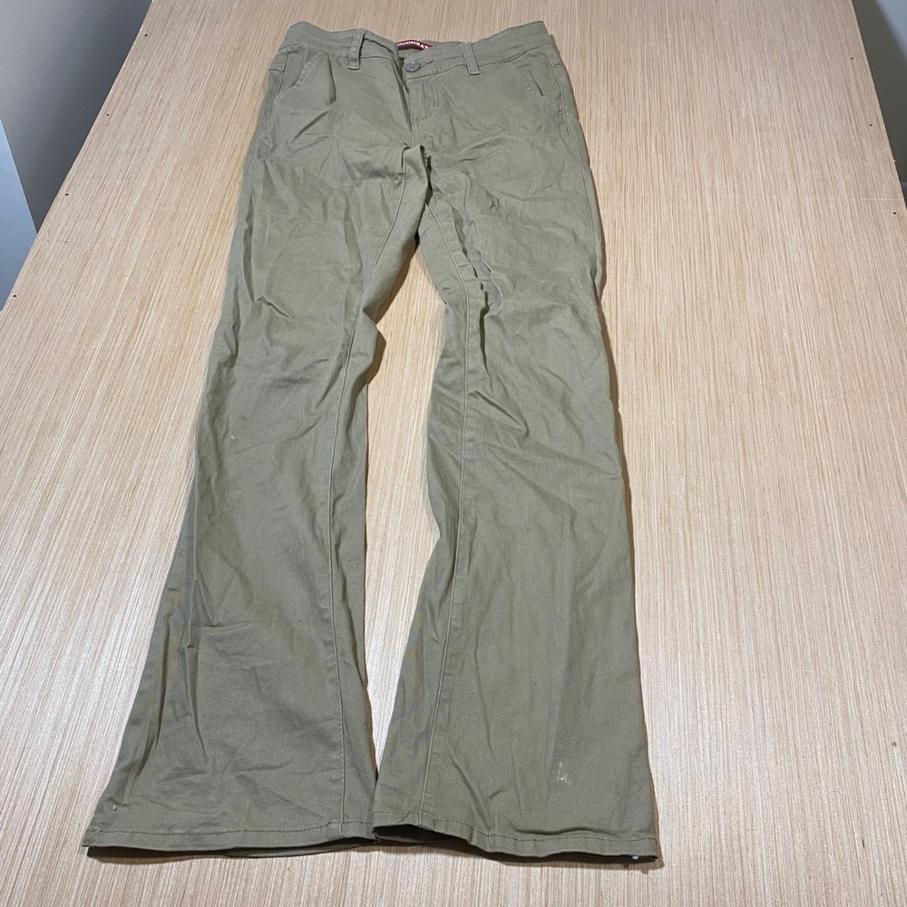 Unionbay Womens Khaki Flare Pants Size 7 28W Mid Rise Bootcut Tan Trousers